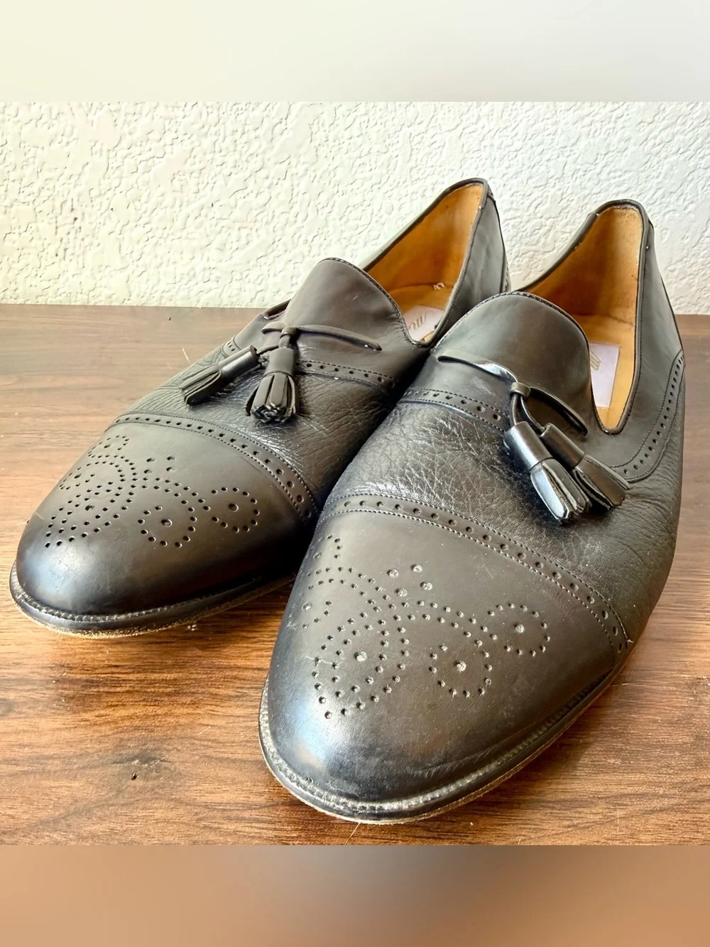 Mezlan Black Leather Tassel Loafers with Brogue Detailing 12 W
